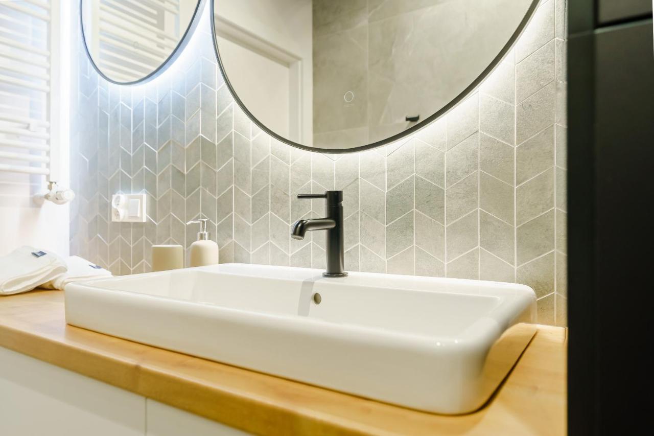 Apartamenty Lighthouse - Sauna & Fitness & Jacuzzi - Baltic Marina Residence Kołobrzeg Kültér fotó